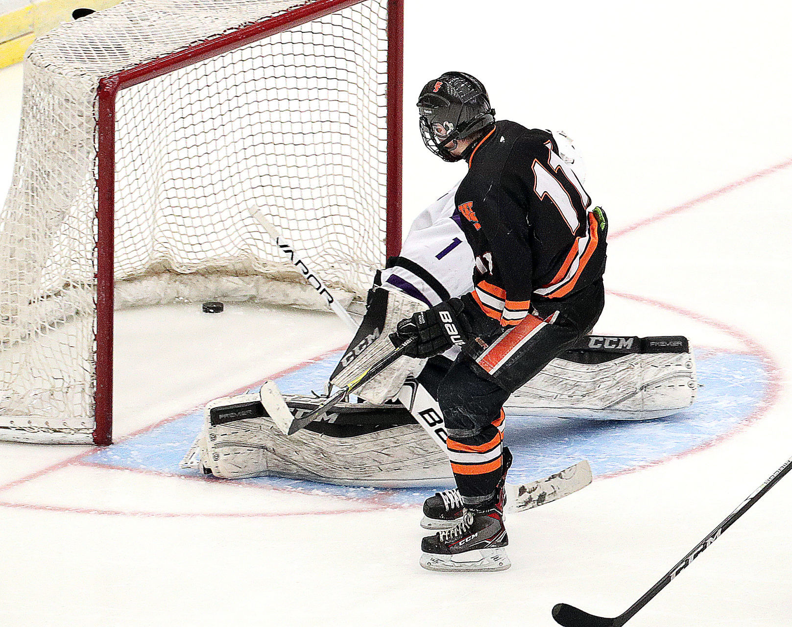 hockeymain-inside-photo1